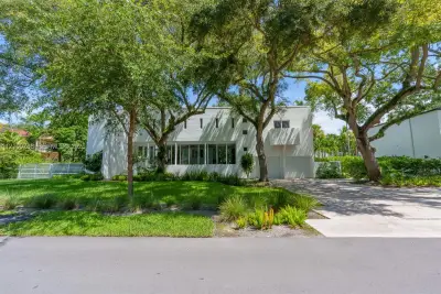 7277 SW 165th St, Palmetto Bay: photo 1 of 45