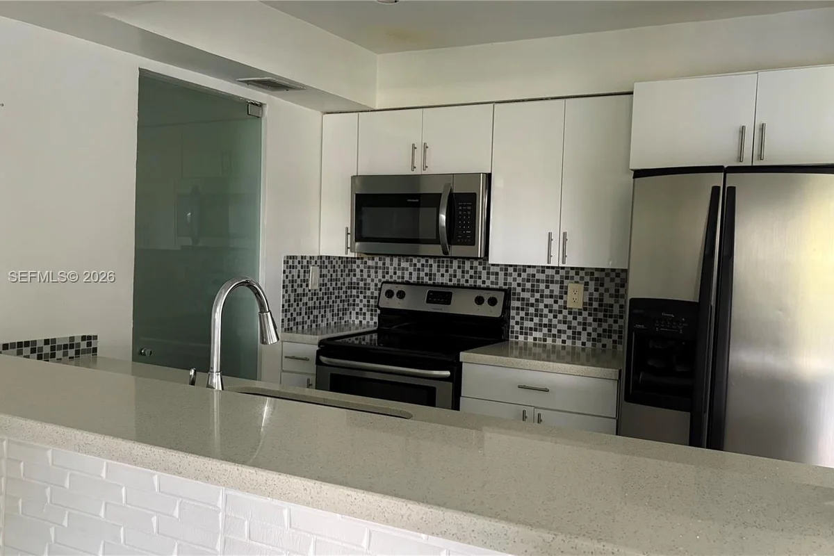 8435 SW 156th Ct #1030, Miami: photo 1 of 28
