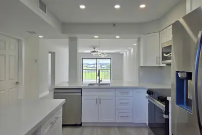 14426 Amberly Ln #203, Delray Beach: photo 1 of 28