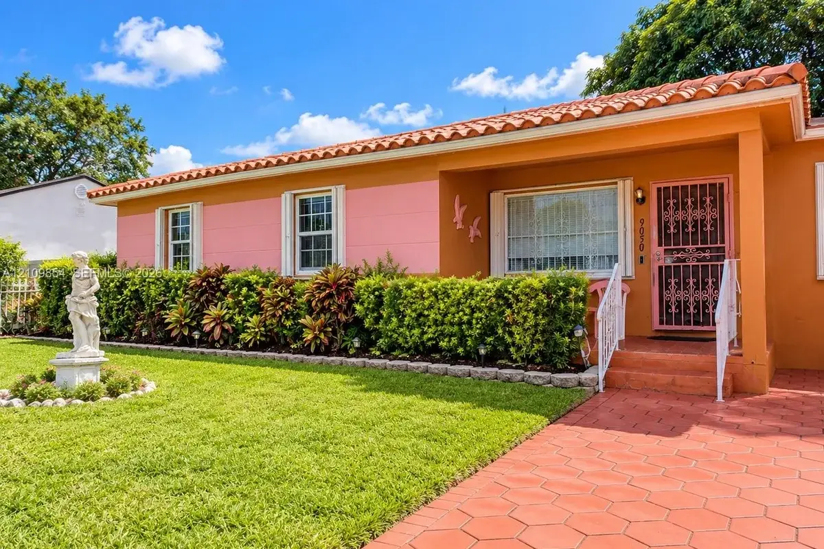 9050 NW 32nd Ct Rd, Miami: photo 1 of 4