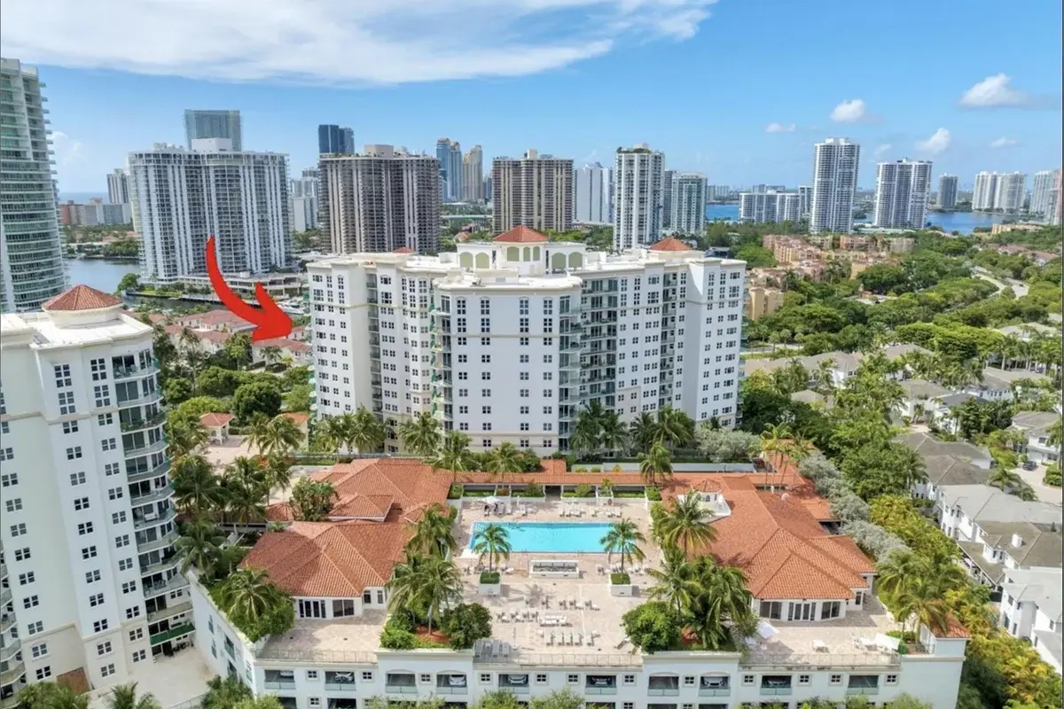 19900 E Country Club Dr #1020 ST, Aventura: photo 1 of 45