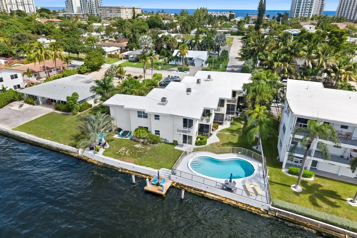 615 S Riverside Dr #7, Pompano Beach: photo 1 of 21