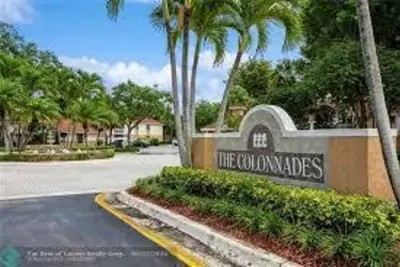 866 NW 92nd Ave, Plantation: photo 1 of 20