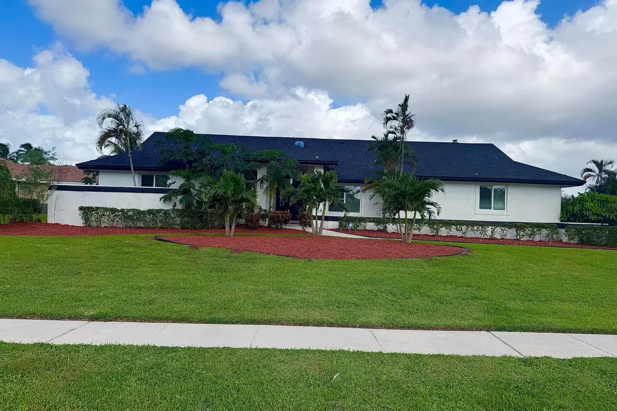 15580 Meadow Wood Dr, Wellington: photo 1 of 50