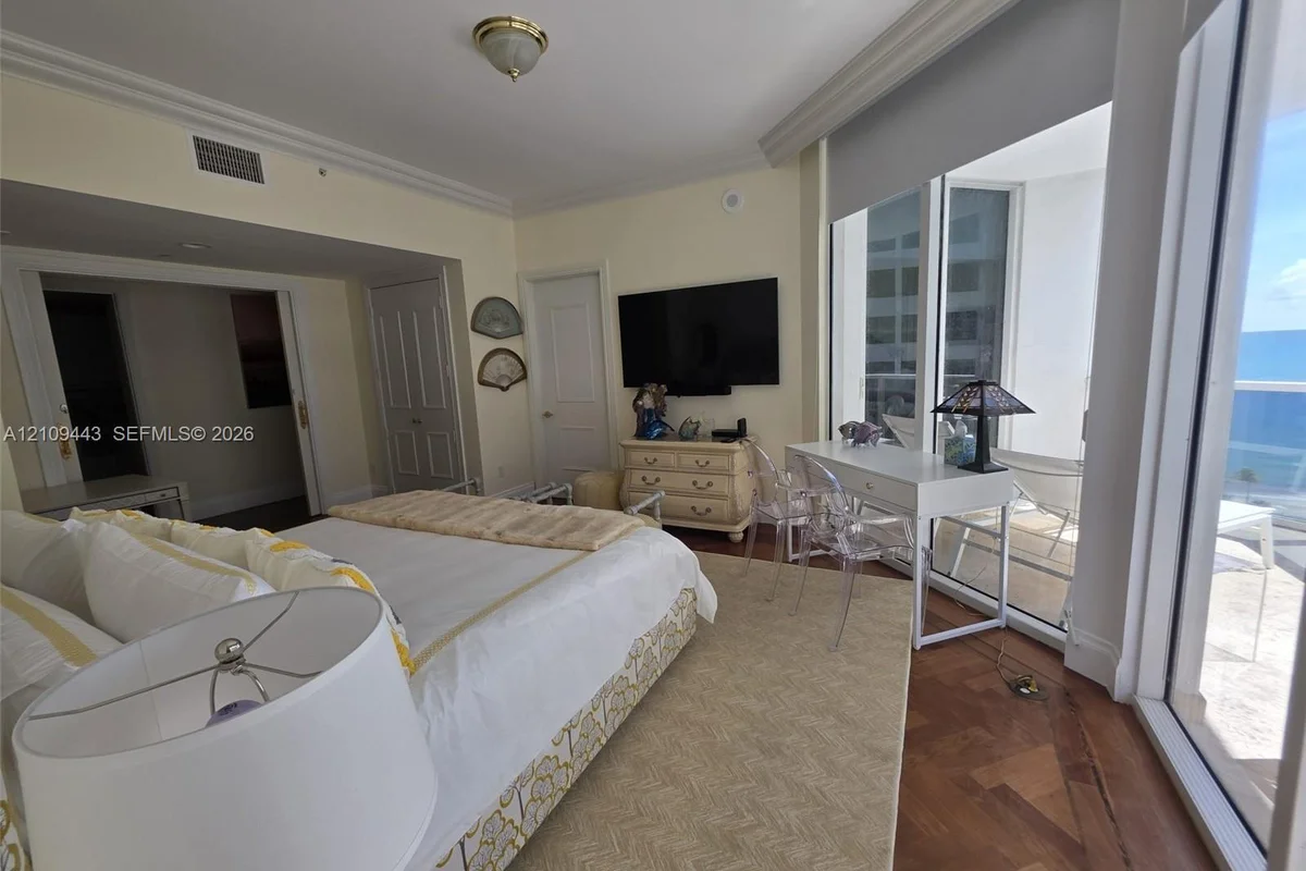 10225 Collins Ave #804, Bal Harbour: photo 1 of 30