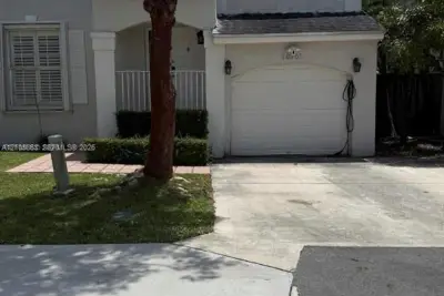 10161 SW 117th Ct #117, Miami: photo 1 of 10