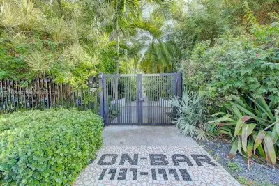 1573 Pennsylvania Ave #5N, Miami Beach: photo 1 of 14