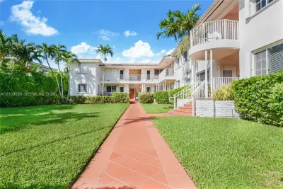 34 Bal Bay Dr #3, Bal Harbour: photo 1 of 8