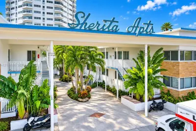 1840 James Ave #4, Miami Beach: photo 1 of 7