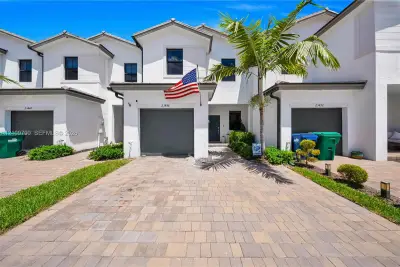 23436 SW 129th Ave, Homestead: photo 1 of 51