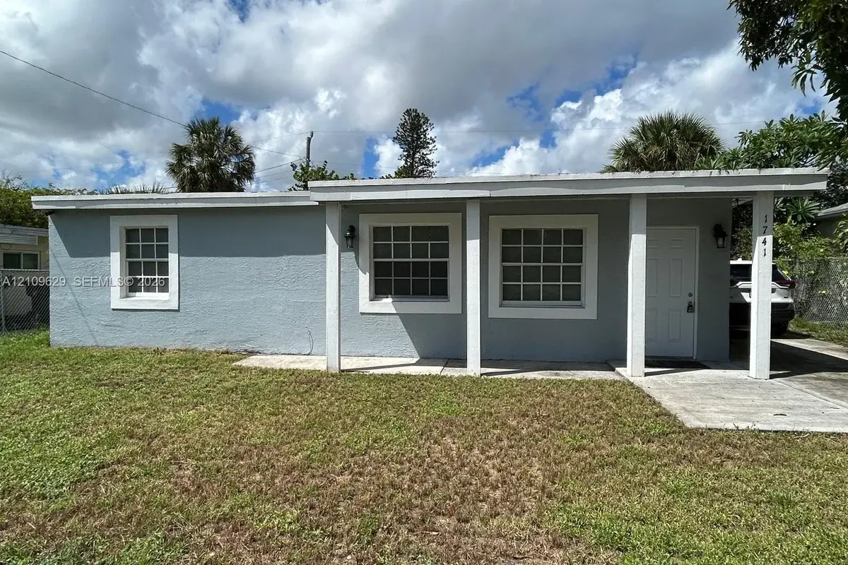 1741 NW 24th Ter, Fort Lauderdale: photo 1 of 11