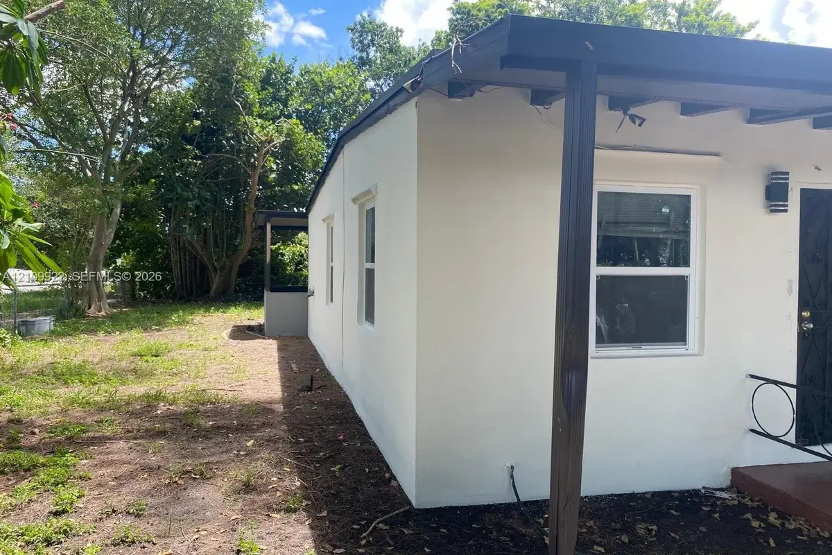 16525 NW 22nd Ct, Miami Gardens: photo 1 of 5
