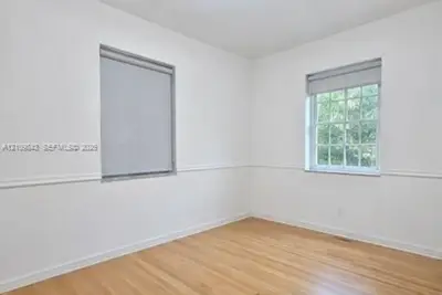 12660 NE 4th Ave, North Miami: photo 1 of 9