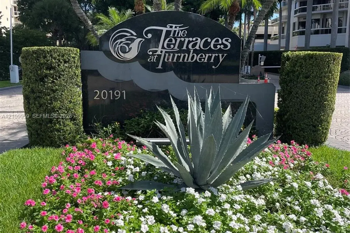 20191 E Country Club Dr #2601, Aventura: photo 1 of 2