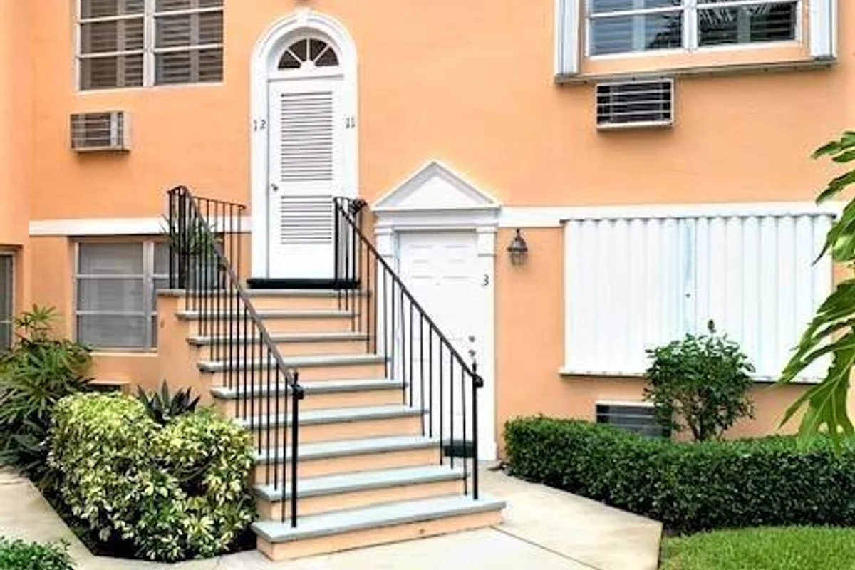 101 S Golfview Rd, Lake Worth Beach: photo 1 of 29