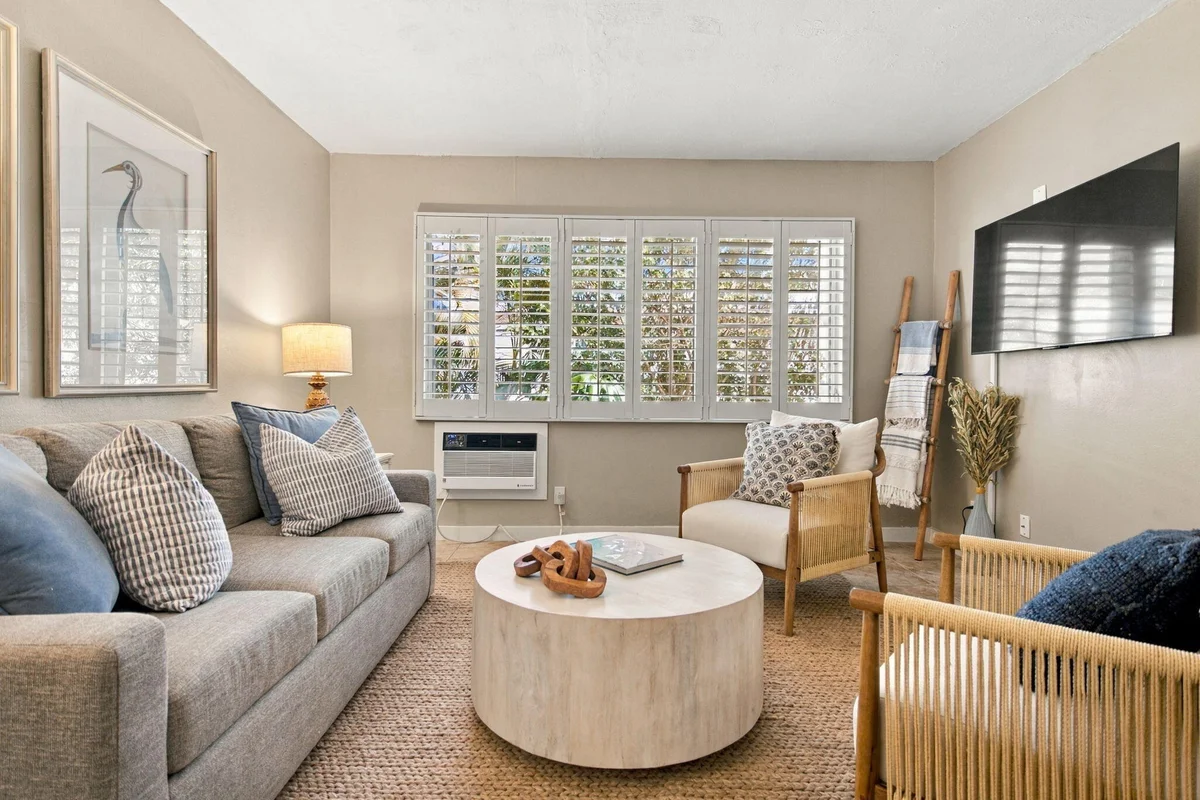624 Orton Ave #19, Fort Lauderdale: photo 1 of 27