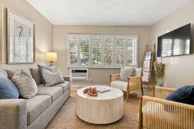 624 Orton Ave #19, Fort Lauderdale: photo 1 of 27