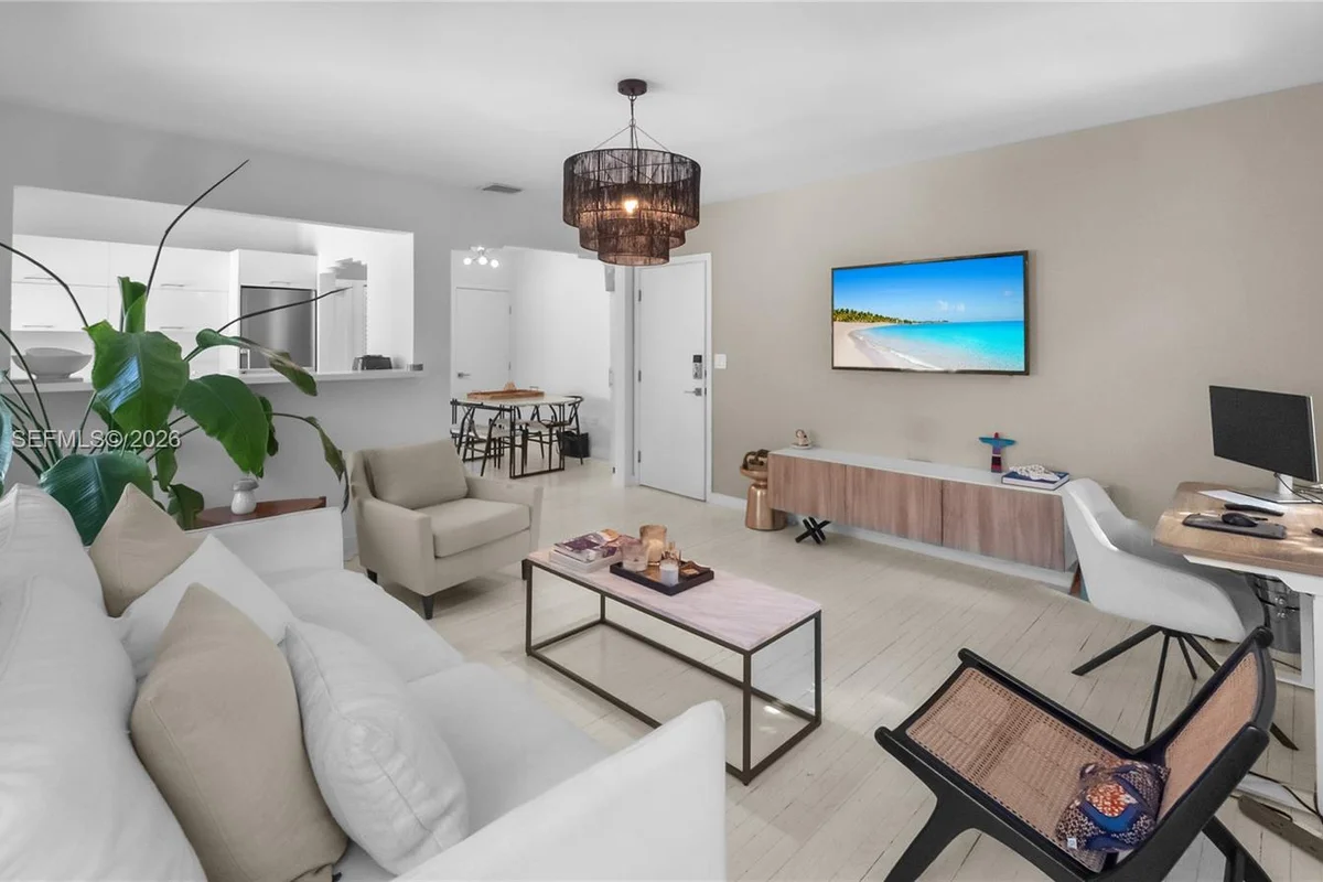 645 Michigan Ave #A, Miami Beach: photo 1 of 27