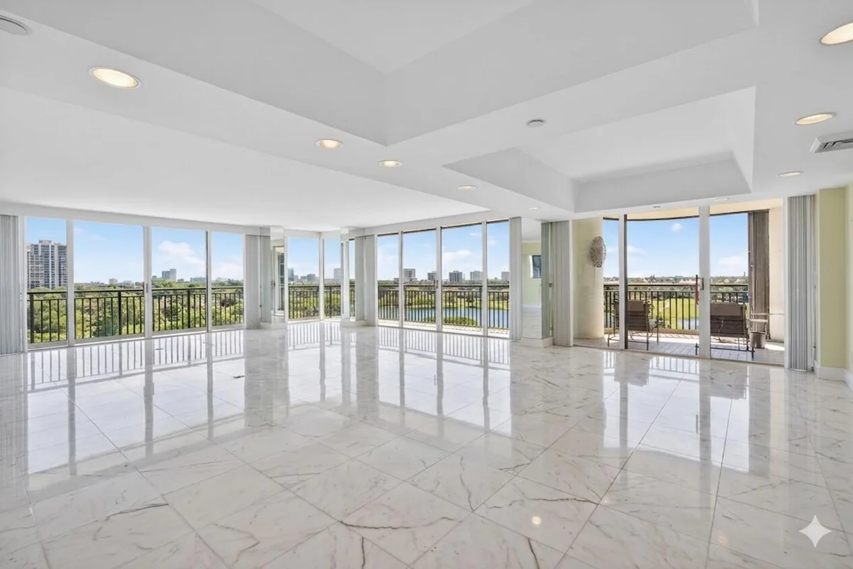 2427 Presidential Way #803, West Palm Beach: photo 1 of 31