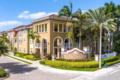 8999 NW 107th Ct #109-1, Doral: photo 1 of 10