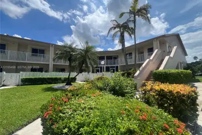 7407 N Devon Dr #212, Tamarac: photo 1 of 34