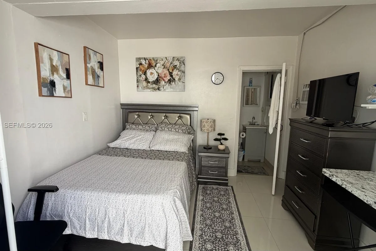 7833 Plantation Blvd #2, Miramar: photo 1 of 8