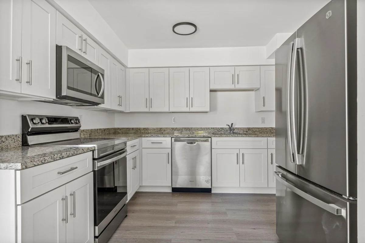 230 SW 13th Ave, Delray Beach: photo 1 of 15