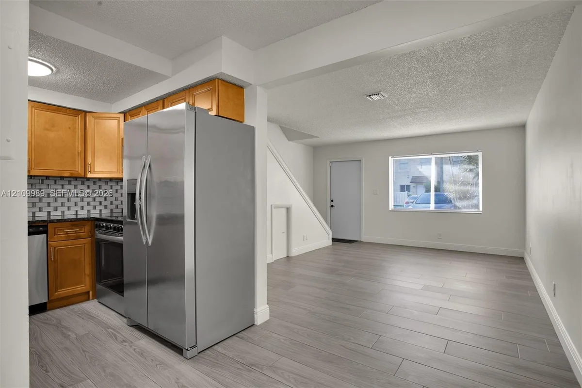 6625 Winfield Blvd #4-D, Margate: photo 1 of 1
