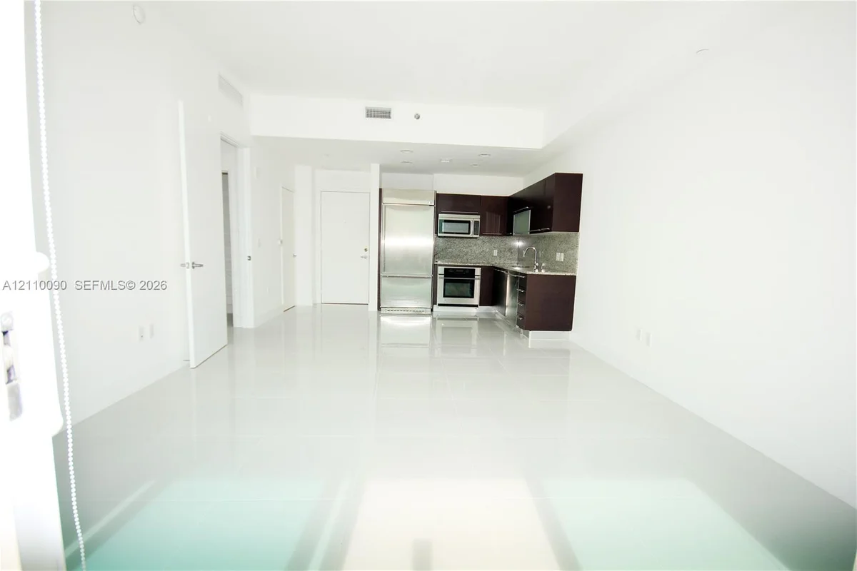 950 Brickell Bay Dr #4109, Miami: photo 1 of 26