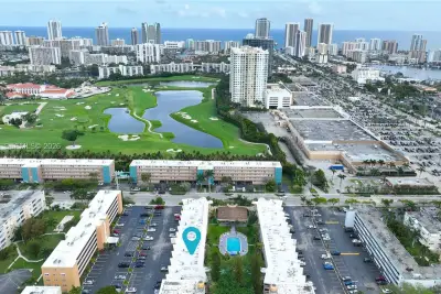 201 NE 14th Ave #8C, Hallandale Beach: photo 1 of 1