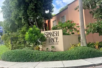 10776 N Kendall Dr #F11, Miami: photo 1 of 22