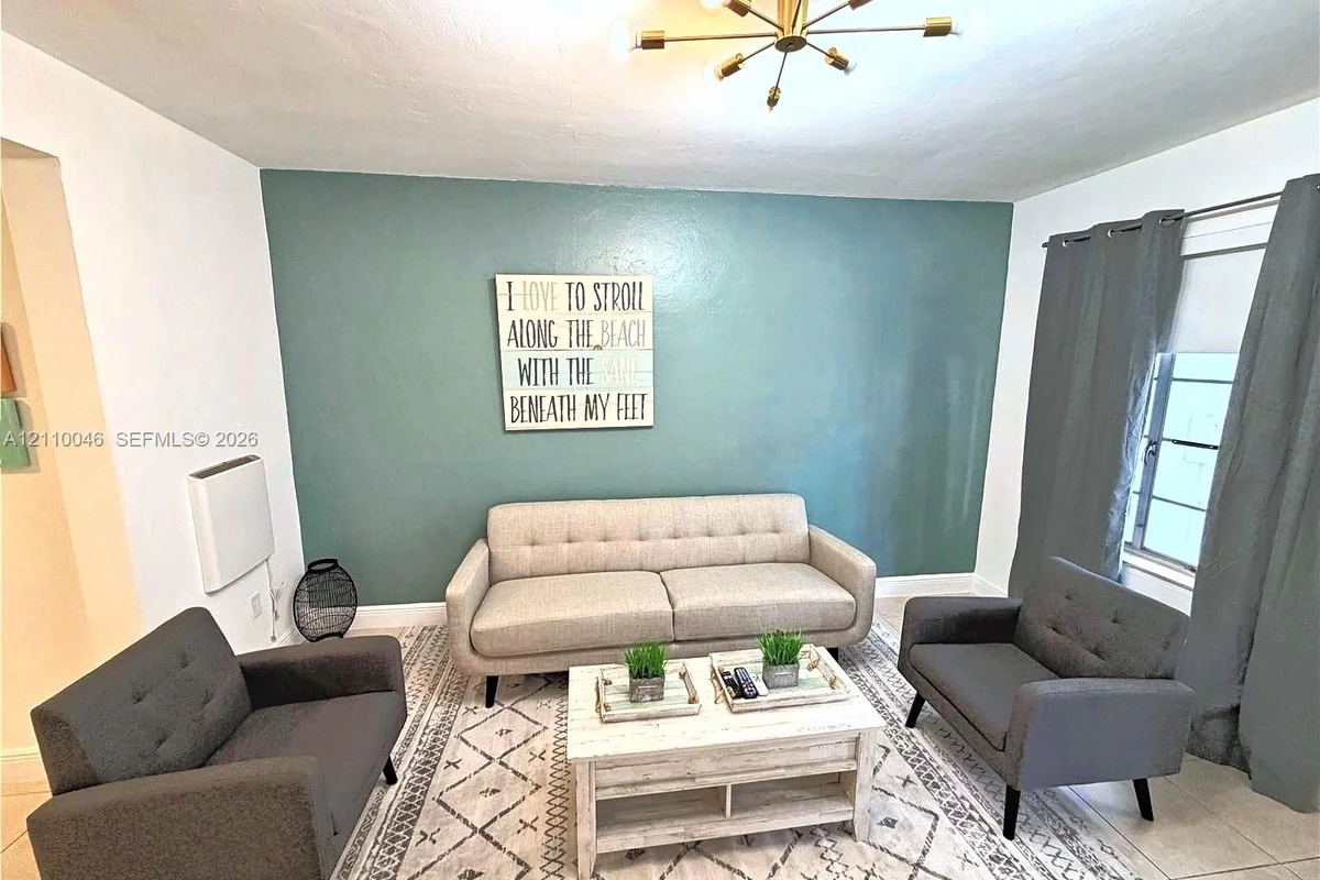 301 86th St #315-1, Miami Beach: photo 1 of 10