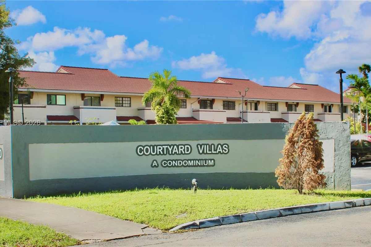 18000 NW 68th Ave #409A, Hialeah: photo 1 of 24