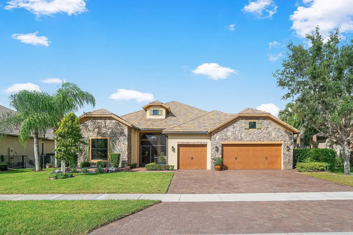 4205 Siena Cir, Wellington: photo 1 of 29
