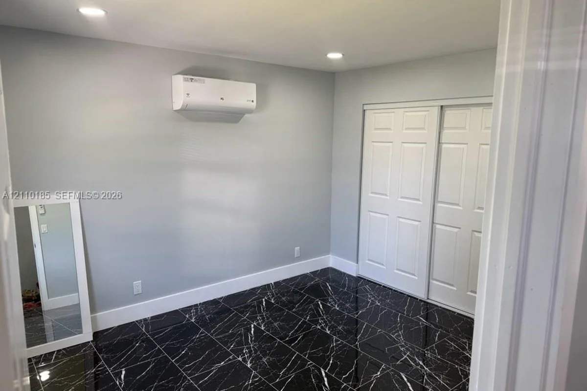 2596 Rosehaven Rd #2, West Palm Beach: photo 1 of 6
