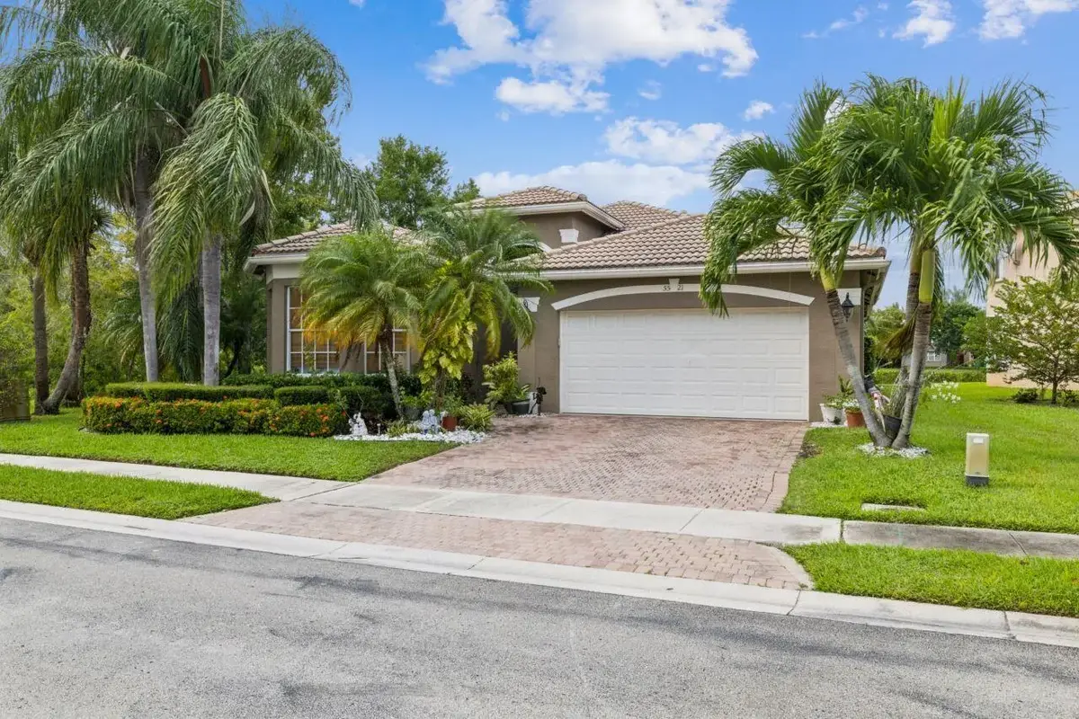 5521 Albin Dr, Lake Worth: photo 1 of 40