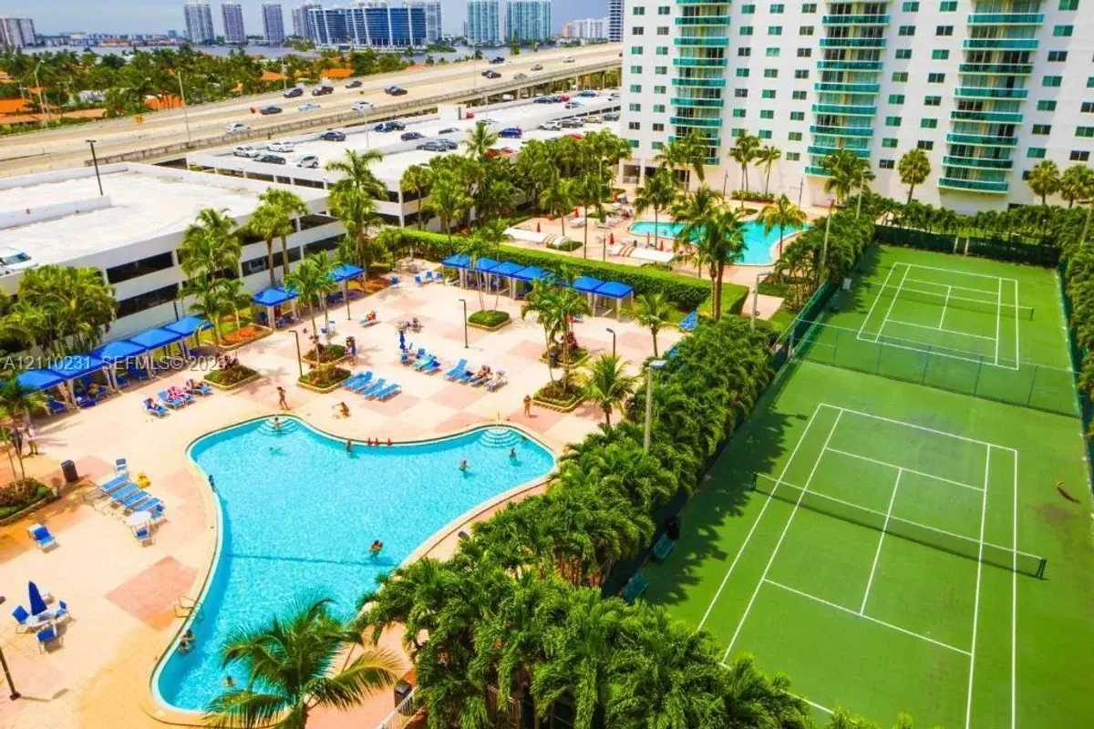 19370 Collins Ave #622, Sunny Isles Beach: photo 1 of 27