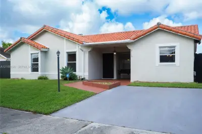 21115 SW 125th Ct Rd, Miami: photo 1 of 26