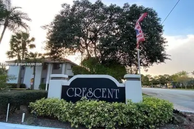 8400 Coral Lake Way, Coral Springs: photo 1 of 17