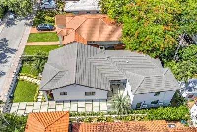 1205 Wallace St, Coral Gables: photo 1 of 54