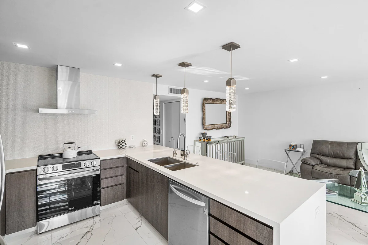 4017 Newcastle A, Boca Raton: photo 1 of 50
