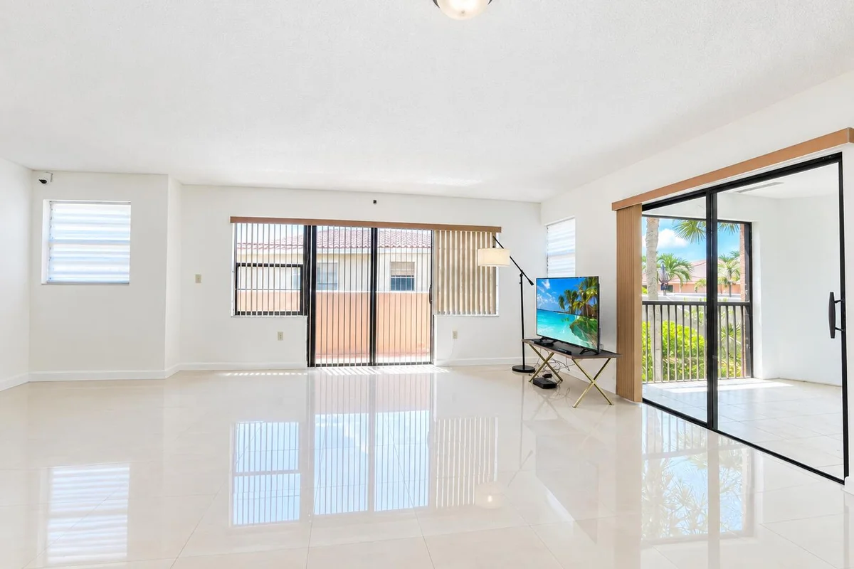 6606 Villa Sonrisa Dr #920, Boca Raton: photo 1 of 19