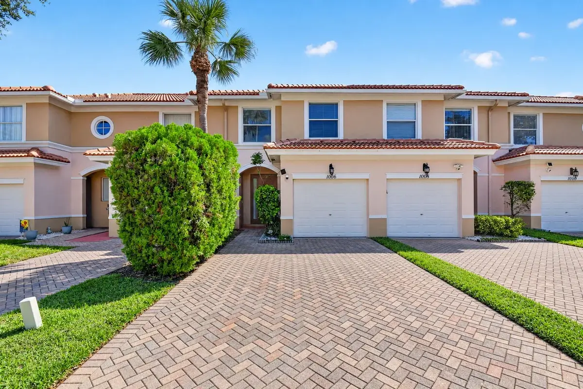 1006 Seminole Palms Dr, Greenacres: photo 1 of 41