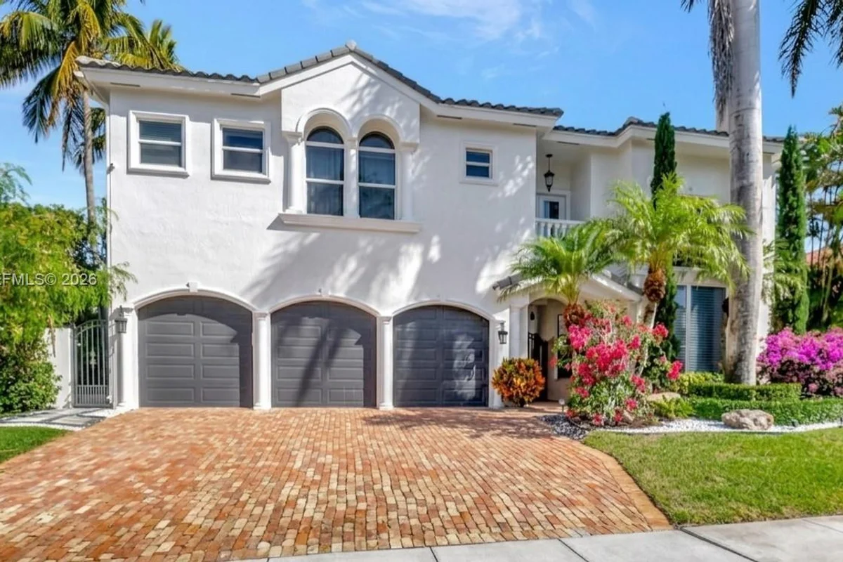 375 SW 16th St, Boca Raton: photo 1 of 43