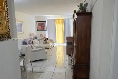 11311 SW 200th St #D-103, Miami: photo 1 of 14