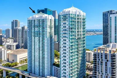31 SE 5th St #3516, Miami: photo 1 of 47