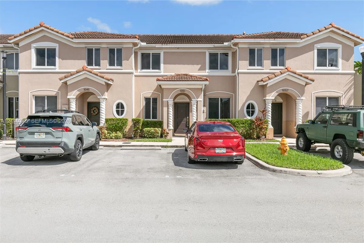 1051 SE 23rd Ter, Homestead: photo 1 of 38