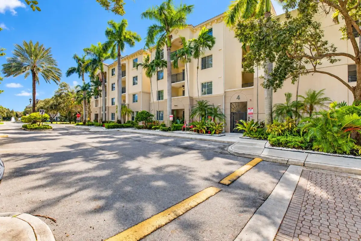 4 Renaissance Way #4214, Boynton Beach: photo 1 of 46