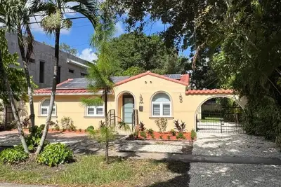 2319 Swanson Ave, Miami: photo 1 of 14