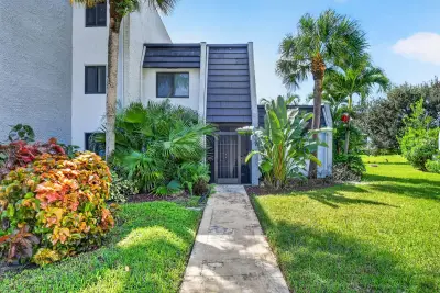 4280 Deste Ct, Lake Worth: photo 1 of 72